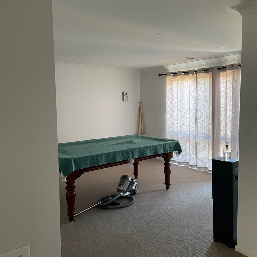 South Morang - Photo 1