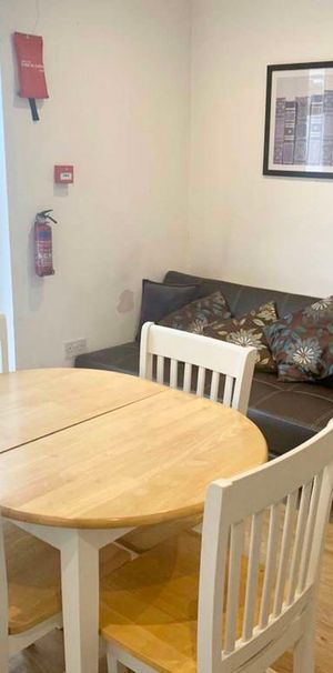 Mount Road Room 1 - Photo 1