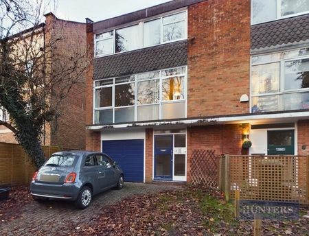 4 bedroom terraced house to rent - Photo 2