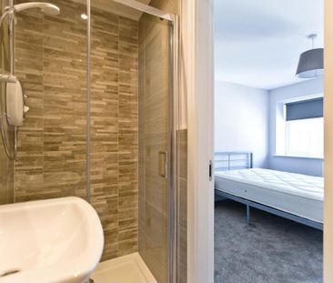 2 bedroom private hall to rent - Photo 5