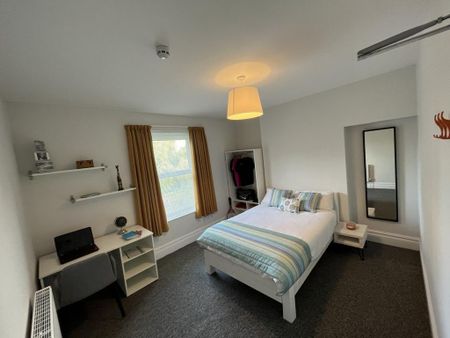 7 bedroom house to rent - Photo 3