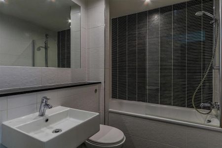 Studio to rent - Photo 5