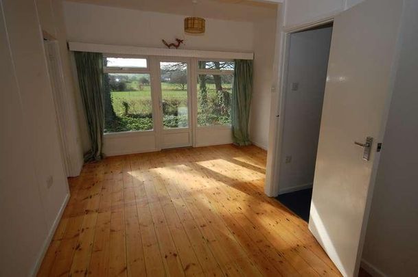 Cleeve Park, Chapel Cleeve, Minehead, Somerset, TA24 - Photo 1