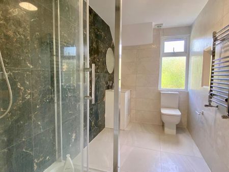 9 bedroom detached house to rent - Photo 3