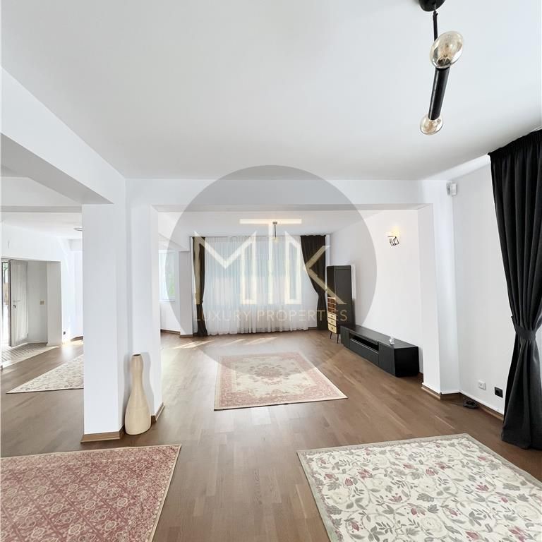Vila 5 camere I Cartier Azur I 3Locuri de parcare - Fotografie 1