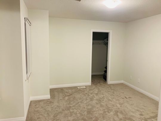 For Lease - 3 BANK SWALLOW Crescent, Kitchener, Ontario - Photo 1