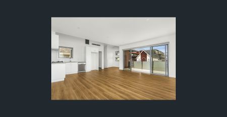 Modern and low maintenance townhouse - Photo 2