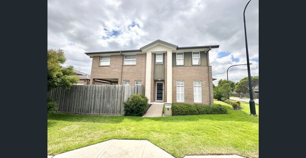 4 Bed 2.5 Bath 2 Car is ready to move in - Photo 1