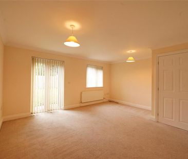 3 bedroom semi-detached house to rent - Photo 4
