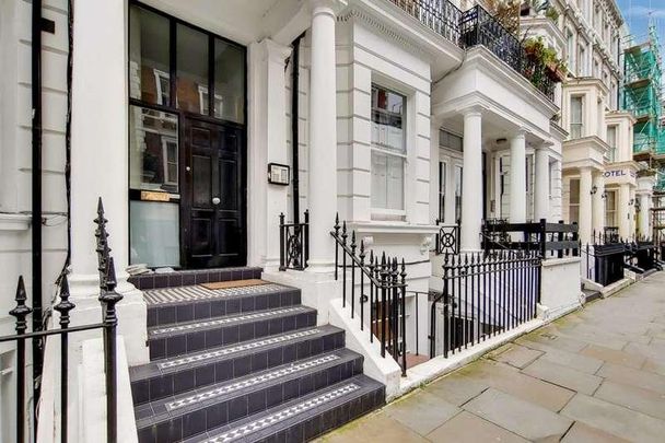 Hogarth Road, Earls Court, SW5 - Photo 1