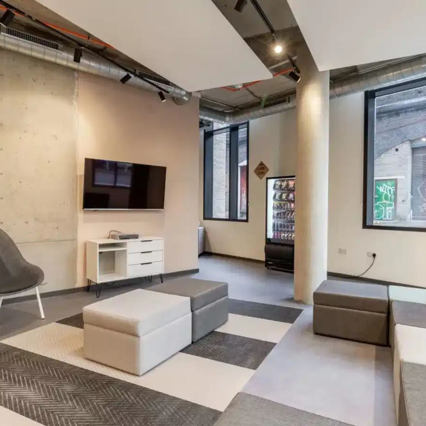 Classic Studio - Photo 1