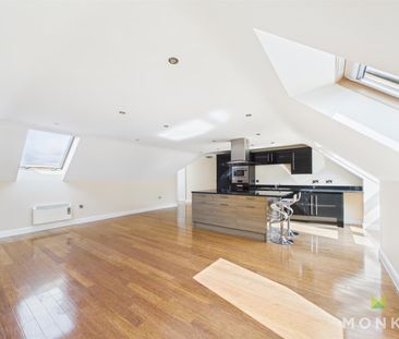 The Penthouse, 12 Stuart Court Copthorne Road, Shrewsbury, SY3 8NL - Photo 1