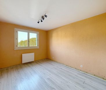 Location Appartement 3 pièces 85m² CHAMPEIX 63320 - Photo 1