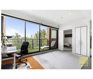 Modern UNFURNISHED 1-Bedroom Apartment in Bundoora - Photo 1