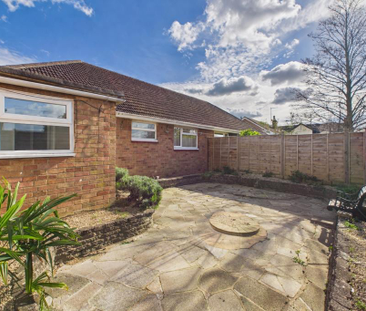 2 bedroom semi-detached bungalow to rent - Photo 5