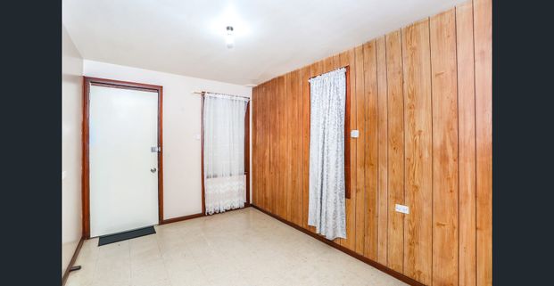 Affordable & Comfortable 3-Bedroom Home - Photo 1