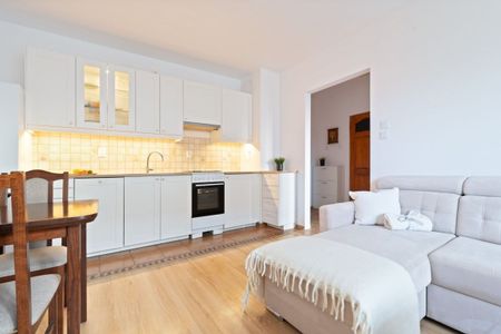 2-pokojowe mieszkanie z klasycznymi meblami | 42,5 42.5 m² - Zdjęcie 5