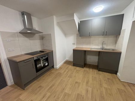 3 bedroom terraced house to rent - Photo 3