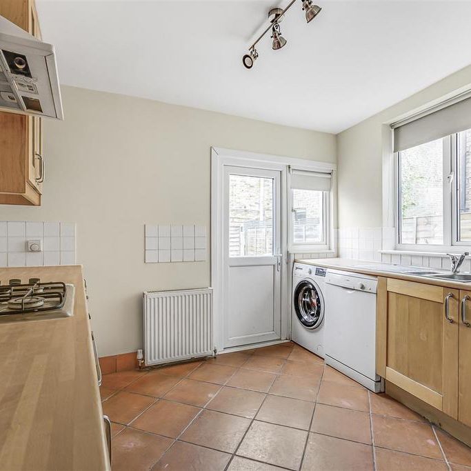 2 bedroom terraced house to rent - Photo 1