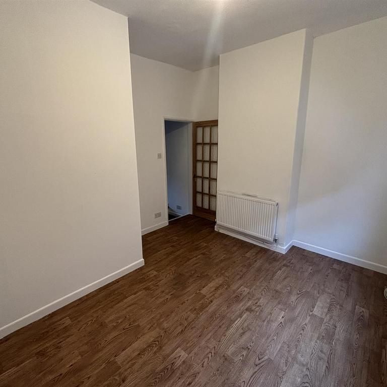 2 bedroom house to rent - Photo 1