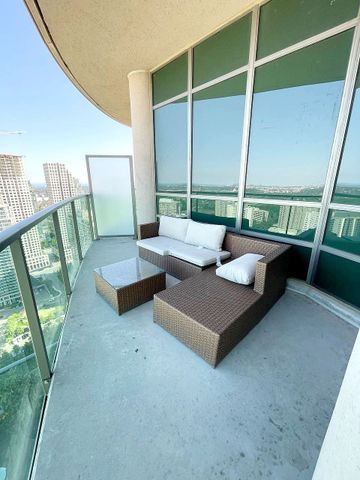 For Lease - 208 Enfield Place Unit# PH101, Mississauga, Ontario - Photo 3