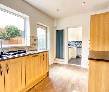 2 bedroom semi-detached house to rent - Photo 4