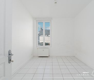 Location Appartement 4 pièces 104m² VICHY 03200 - Photo 2