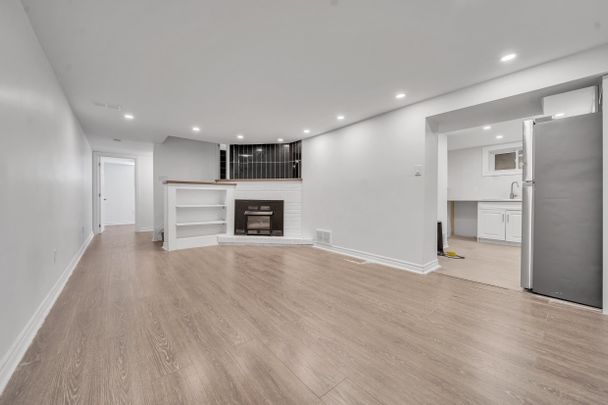 For Lease - 8 Vanderbrent Crescent, Toronto, Ontario - Photo 1