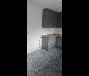 3 Bed Semi-Detached House, Easterly Road, LS8 - Photo 3