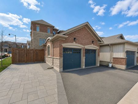 For Lease - 23 Clara May Avenue, East Gwillimbury, Ontario - Photo 2