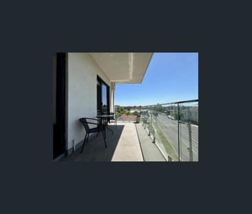 FULLY FURNISHED APARTMENT - Photo 2