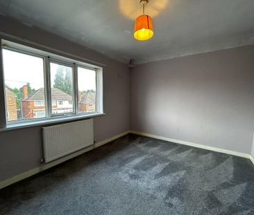 3 bedroom end of terrace house to rent - Photo 3