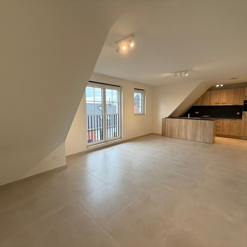 Nieuwbouw dakappartement in het centrum van Geel - Photo 1