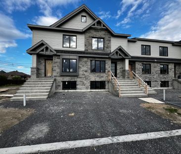 À louer / Maison à étages - Photo 1