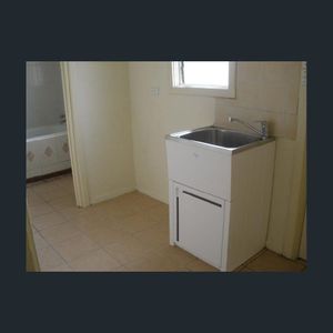 PLENTY OF ROOM FOR THE KIDS TO PLAY! - Photo 2