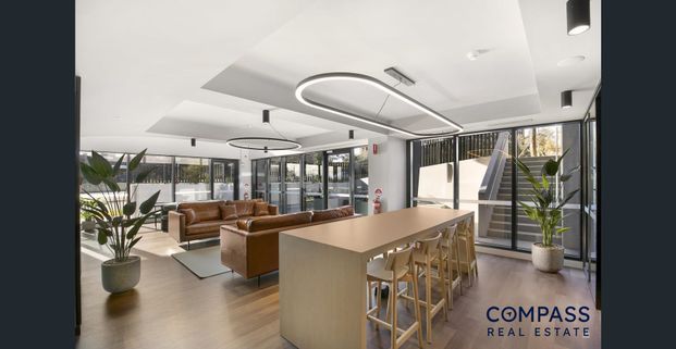 LUXURY AT IT'S FINEST! - Photo 1