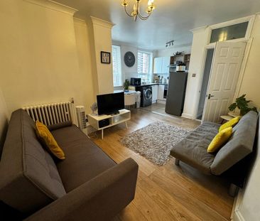 2 Bed Flat, Atlantic Mansions, SO14 - Photo 4