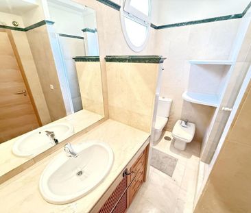 3 bedroom luxury Semidetached House for rent in Marbella Del Este, ... - Photo 4
