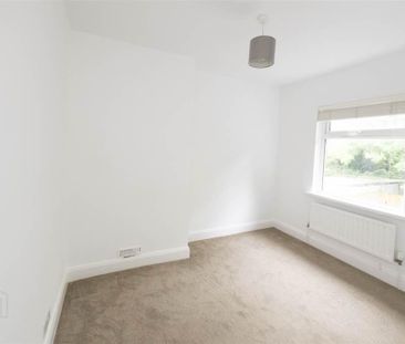 10 Strandburn Parade, Belfast, BT4 1LZ - Photo 6