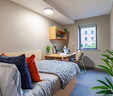 1 bedroom in a flat share to rent - Photo 6