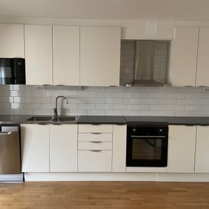 Robert Anbergs väg 29 - Photo 2