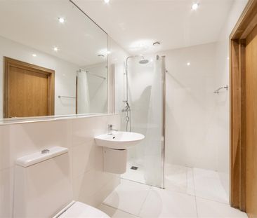 2 bed apartment to rent in Grainger Street, City Centre, NE1 - Photo 2