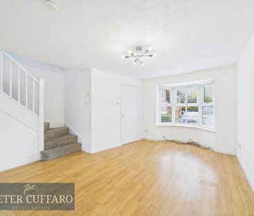 3 bedroom end of terrace house to rent - Photo 2