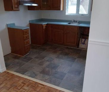 5 1\2 rue Bowen Sherbrooke 1230$ - Photo 3