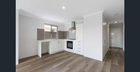 MODERN LIVING IN COMFORT - Photo 4