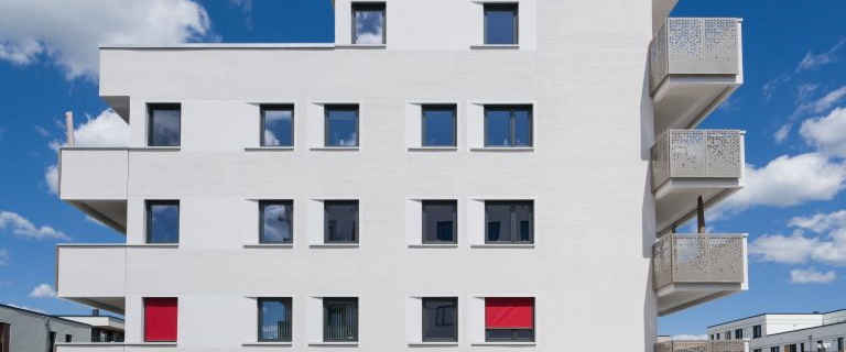 Wohnen auf höchstem Niveau: Steimker Gärten mit luxuriöser Einbauküche und Balkon - Photo 1