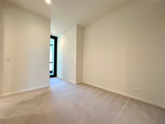 1610/70 Southbank Boulevard - Photo 1