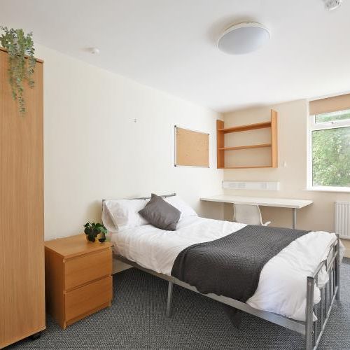 Student Apartment 3 bedroom, Ecclesall Road, Sheffield - Photo 1