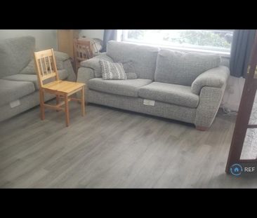 2 bedroom end of terrace house to rent - Photo 2