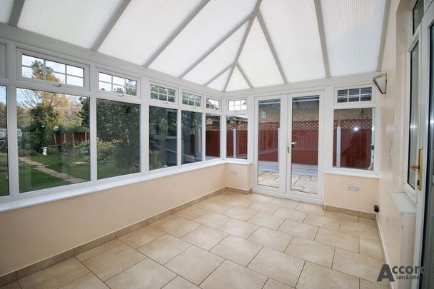 3 bedroom semi-detached house to rent - Photo 1